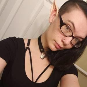 Meet your Posher, Laurel